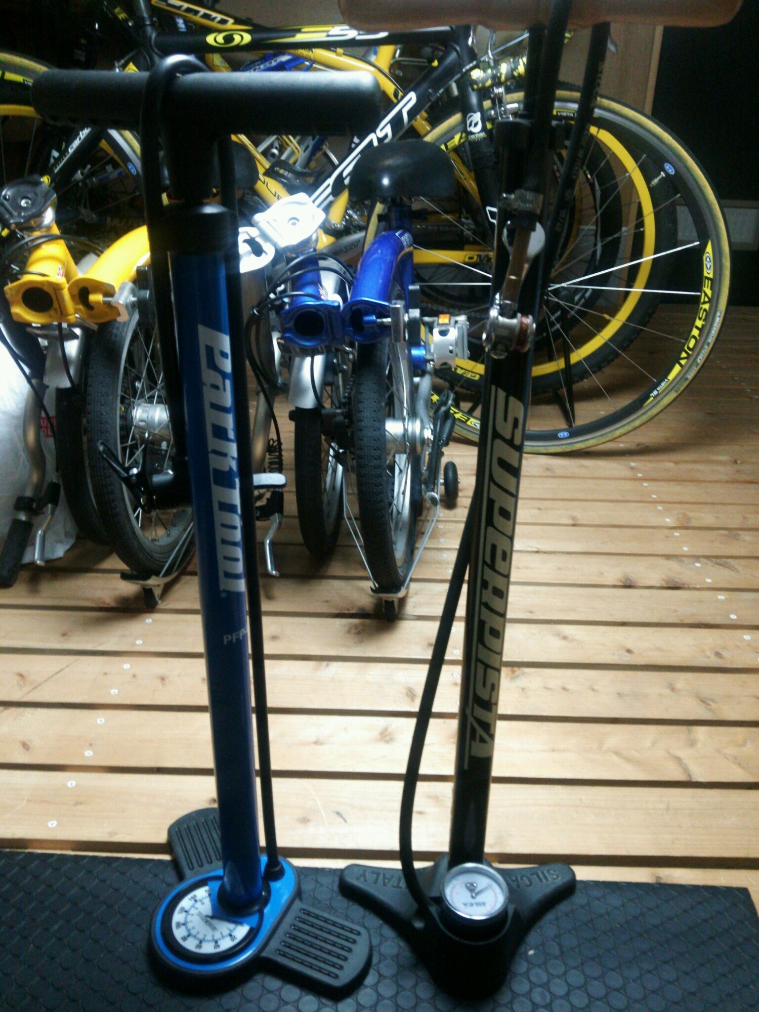 パンクしにくいタイヤ 自転車 パンク修理