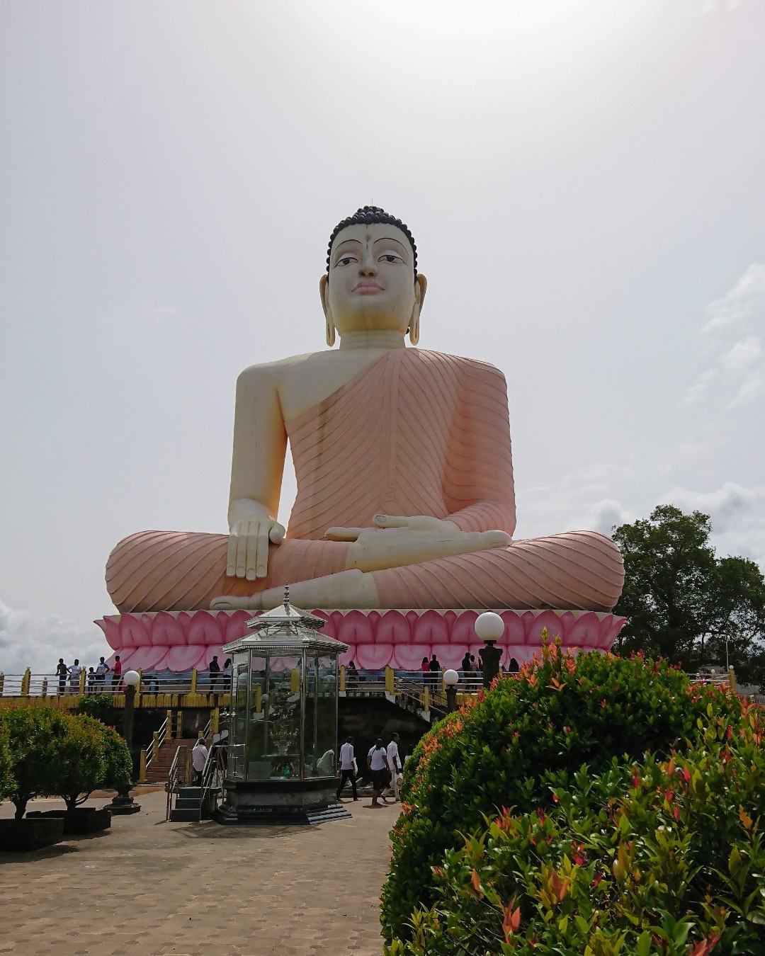 Buddha statue in Aluthgama