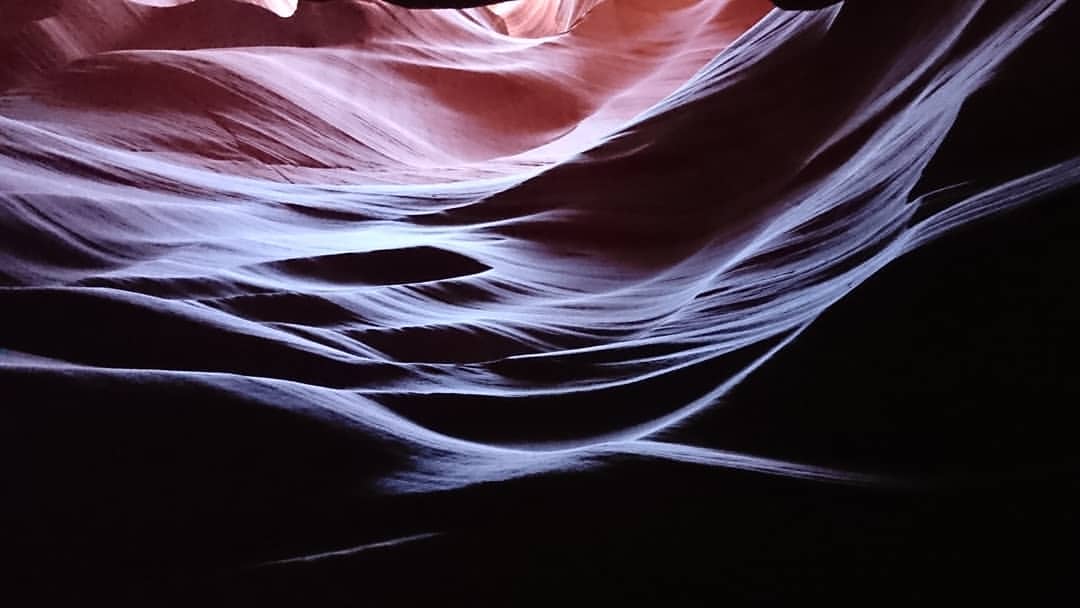 Wellenförmiges Gestein im "Antilope Canyon" in Arizona
