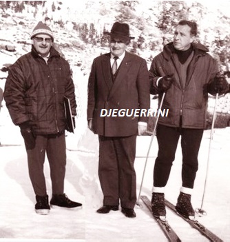 Jean-Vitus Guerrini maire d'Asco entouré de M. Balp, architecte de la station et de son collaborateur M. Samson skis aux pieds