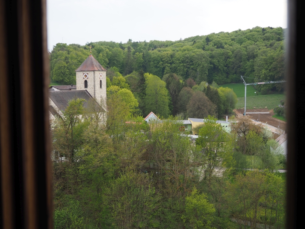 Blick in die zauberhafte Umgebung der Burg