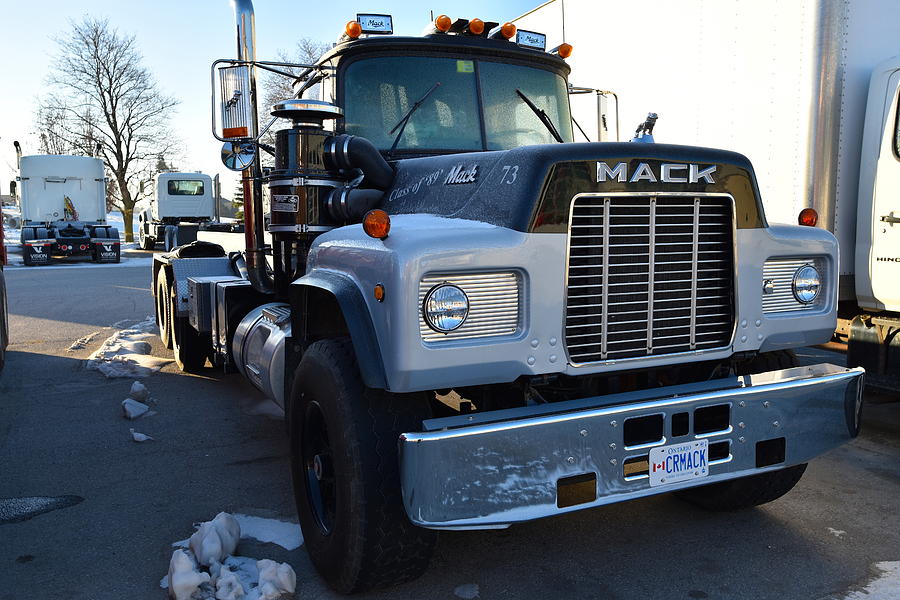 1989 Mack Truck