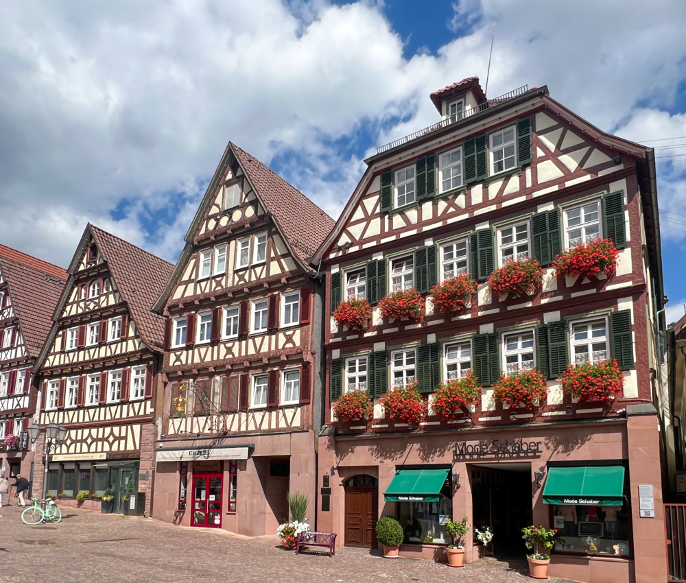 Geburtshaus von Hermann Hesse (rechts)