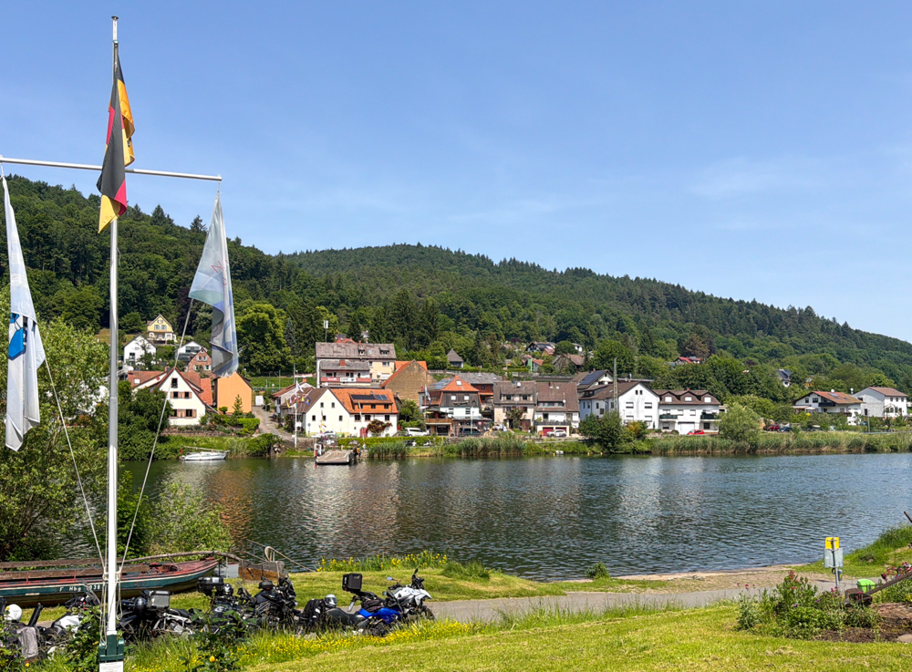 Fähre Neckarhausen