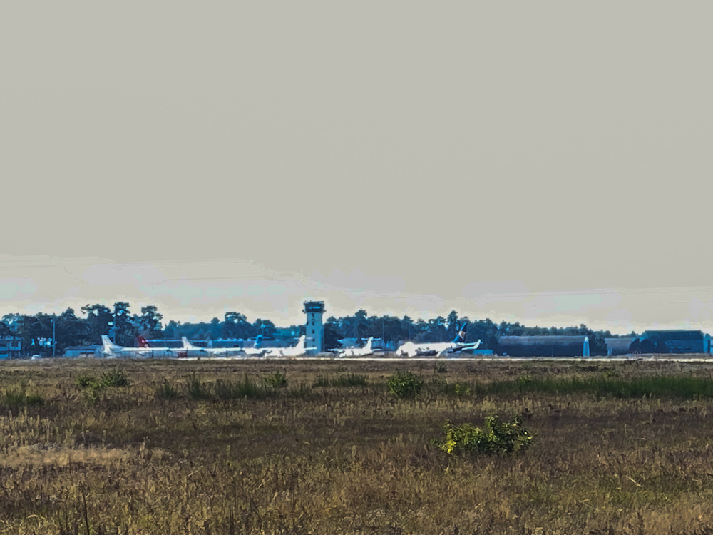 Vorbei am Baden Baden Airpark!