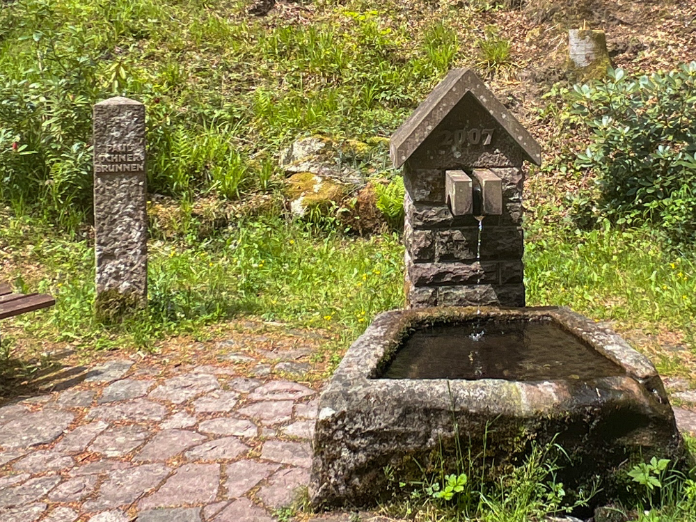 Paul Ochsen Brunnen - Halbzeit