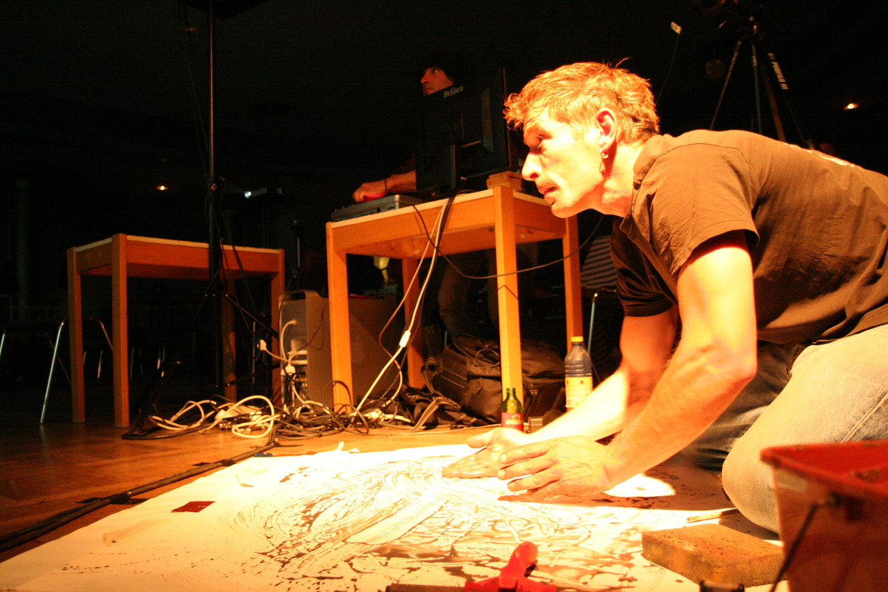 "Soirée numérique" - performance picturale projetée en direct sur mix (T.Richard) 