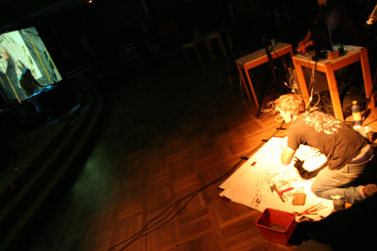 "Soirée numérique" - performance picturale projetée en direct sur mix (T.Richard) 