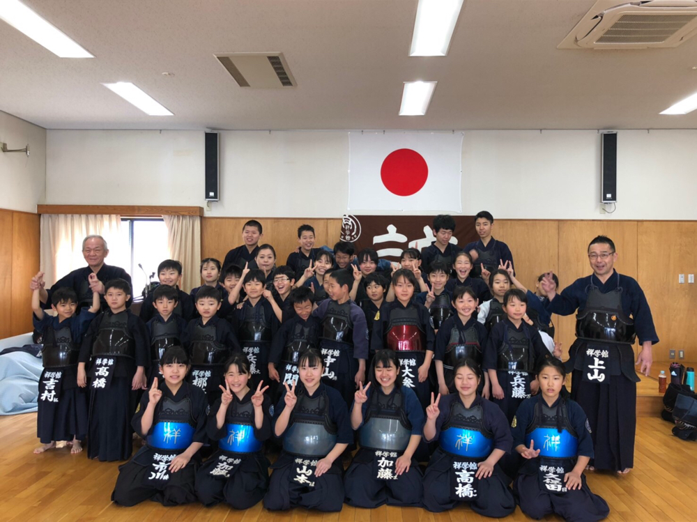 令和元年度卒門生（山本ほたる、加藤まなか）
