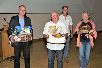 v.l.: LBV-Landesvorsitzender Dr. Norbert Schäffer, Georg Frehner, 1. Kreisgruppenvorsitzender Leo Rasch, Bezirksgeschäftsstellenleiterin Brigitte Kraft