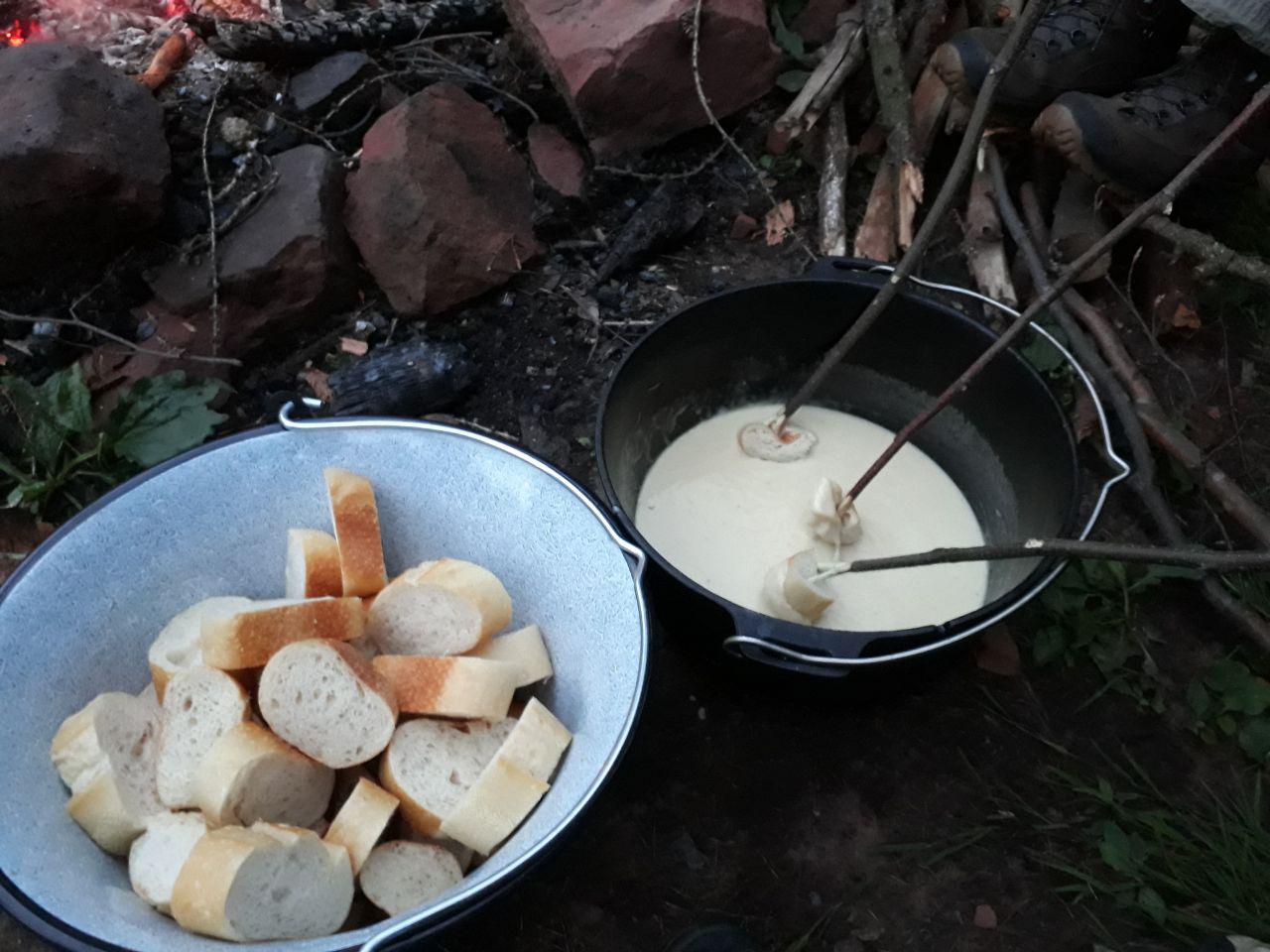 Käse schließt den Magen - nicht ganz Survival, aber einfach geil!