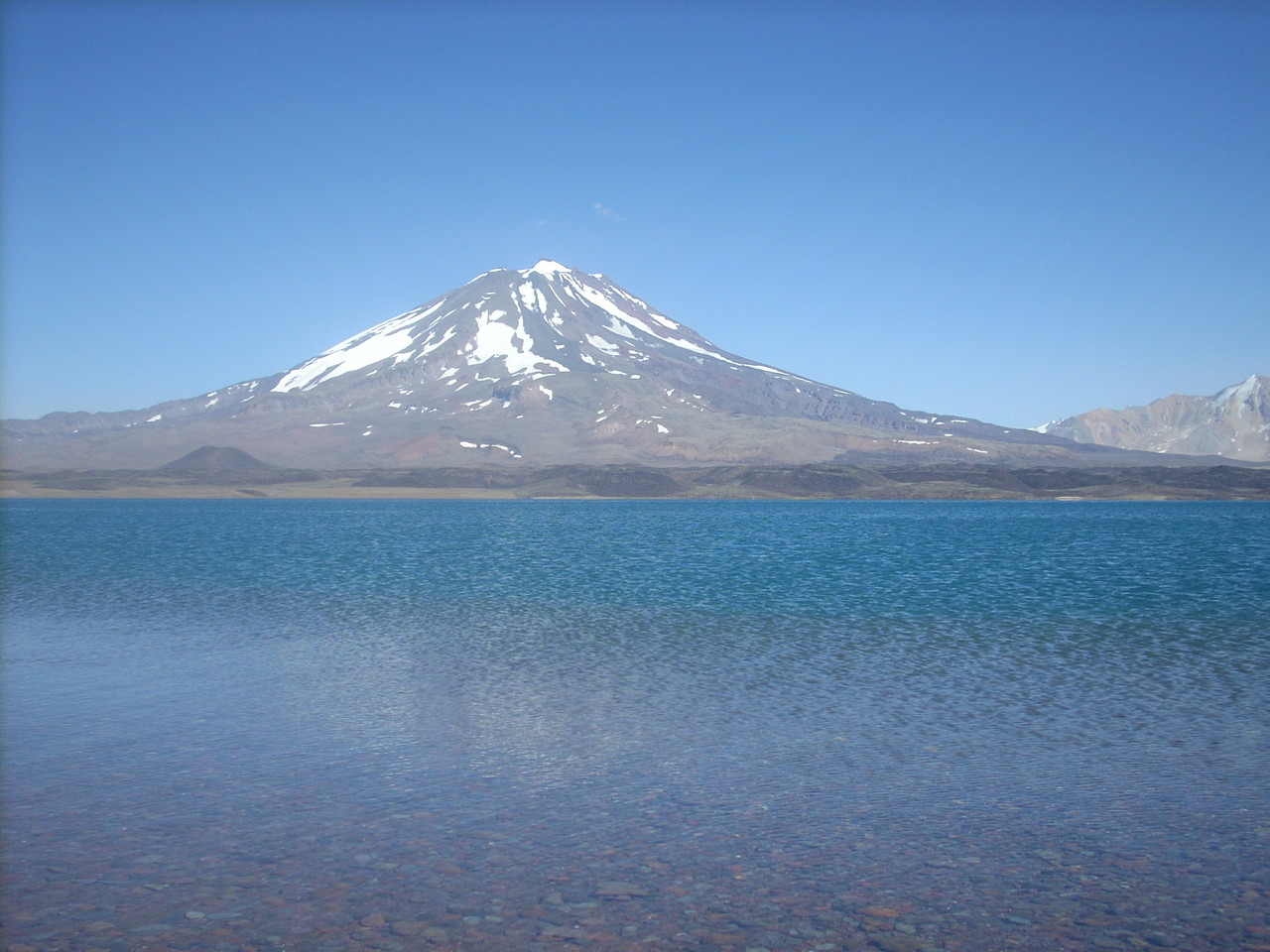 Laguna y volcán Maipo