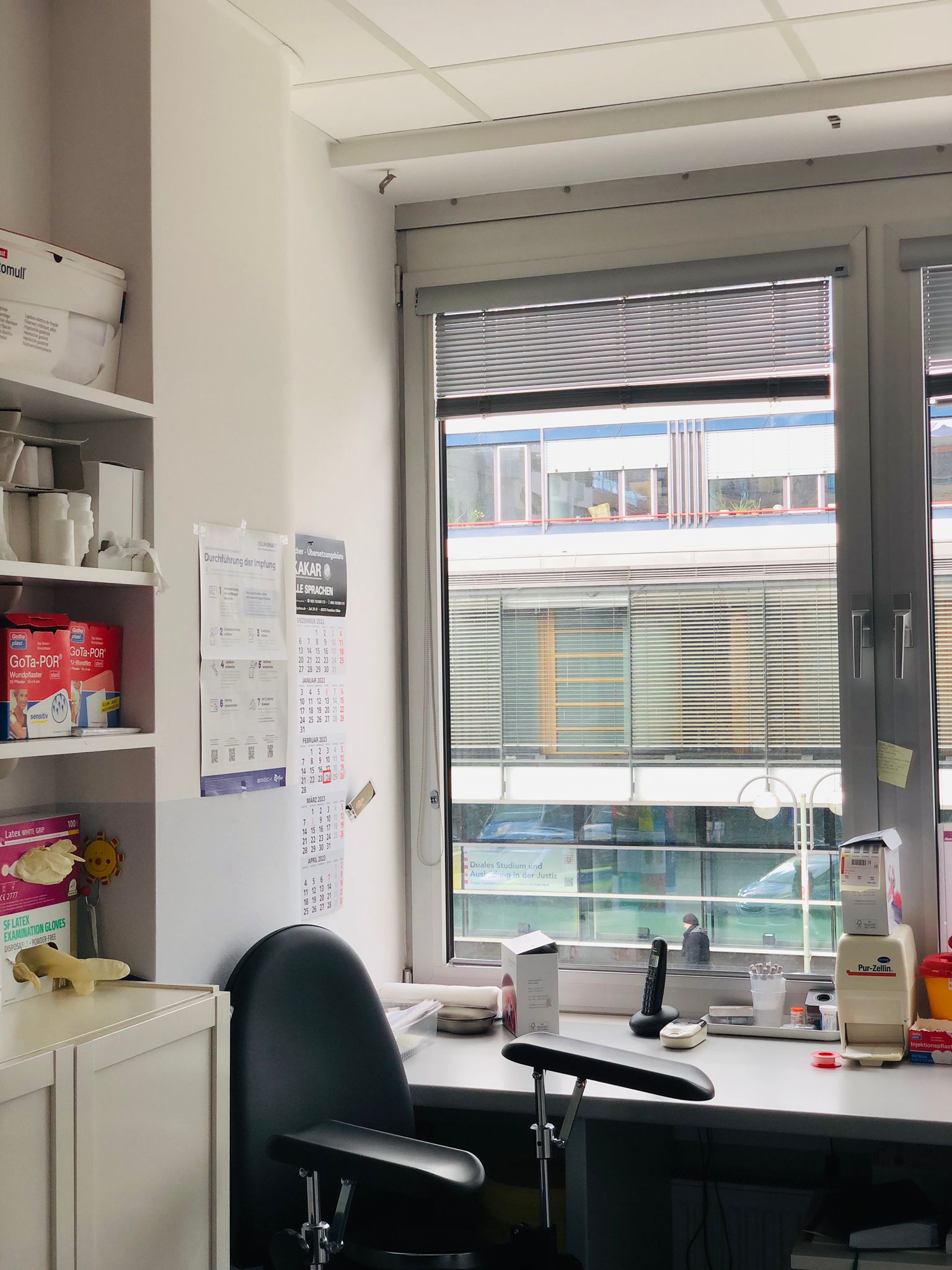 Hausarztpraxis in Frankfurt am Main - praxisabahunis Webseite!