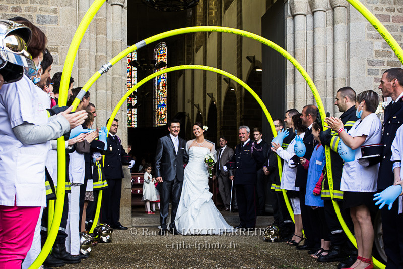 mariage; mariage cérémonie;eglise; mariage pompier; wedding; rachel jabot ferreiro; erjihef photo