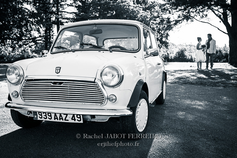 mariage, mariage champêtre, mariage en voiture ancienne, mariage en mini, couple,rachel jabot ferreiro, erjihef photo