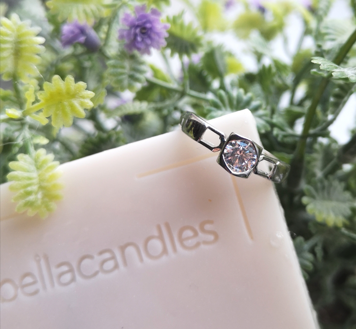 Bellakerzen Handseife mit Schmuck Katinka