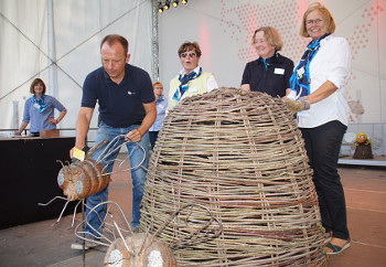 Landfrauen LGS Versteigerung Bienen