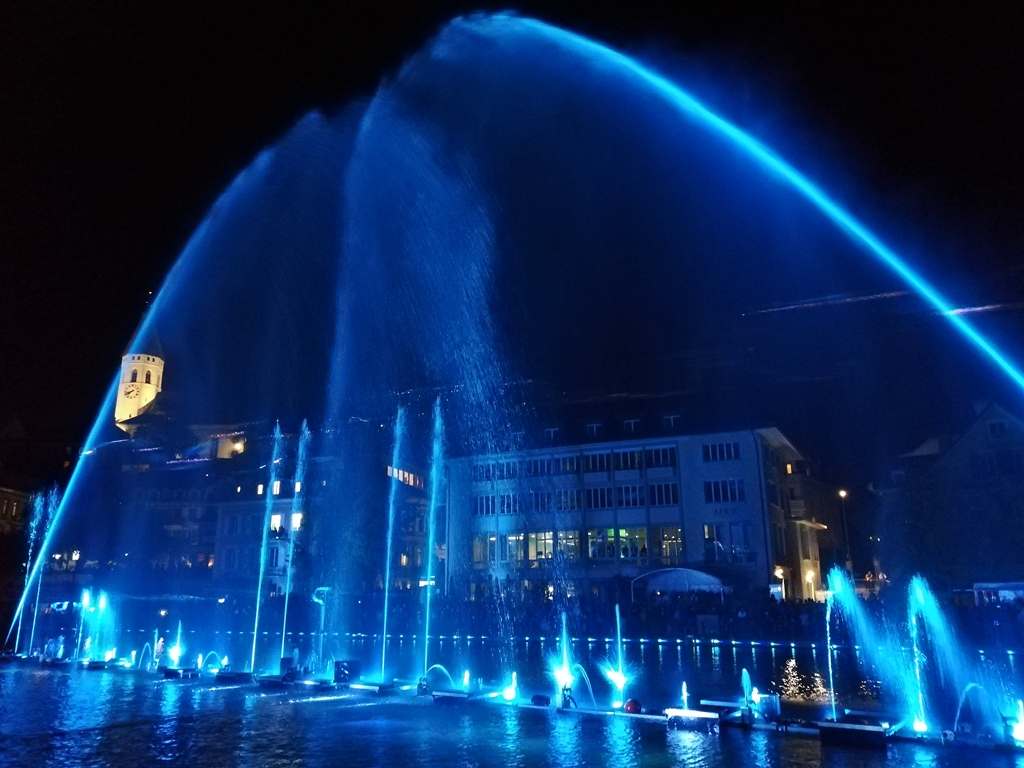 Wasserzauber - Lightshow with the Aare water