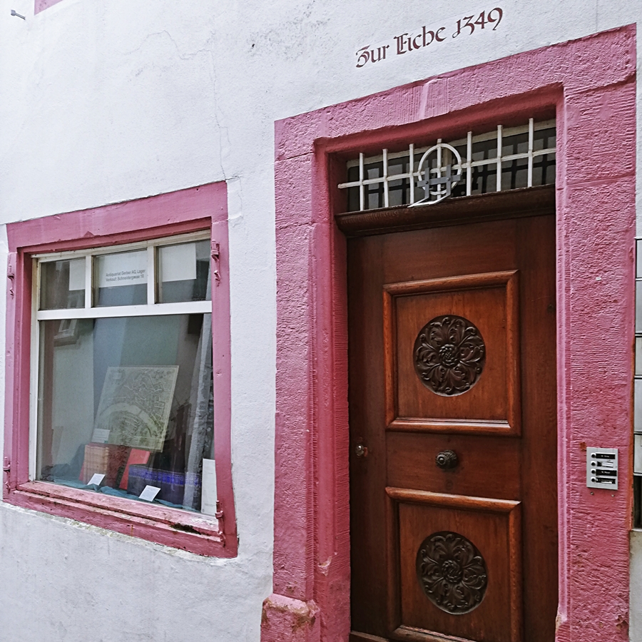 Haus zur Eiche. Beim Erdbeben 1356 sieben Jahre alt - House to the Oak. Seven years old at the time of the 1356 earthquake