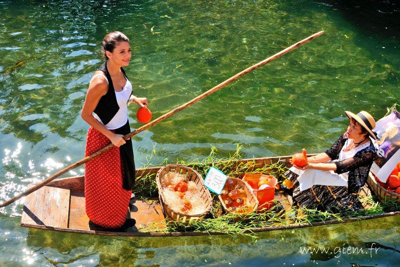 l'Isle sur la Sorgue - marché flottant 2014