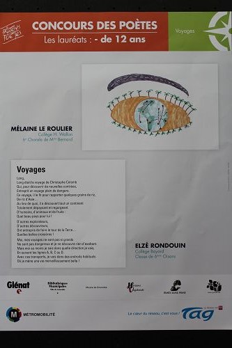 Le poème d'Elzé affiché avec l'illustration gagnante dans la même catégorie