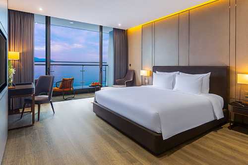 Le sands oceanfront danang hotel