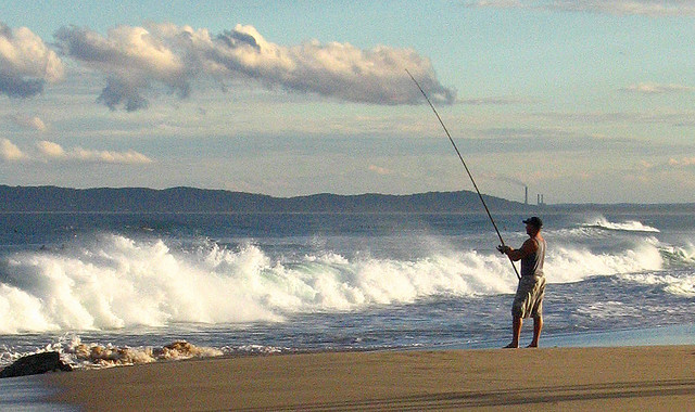 Fishing at Redhead, Newcastle, NSW. image from Flickr (West wind fisherman_7921) Tide Times and Ocean conditions now