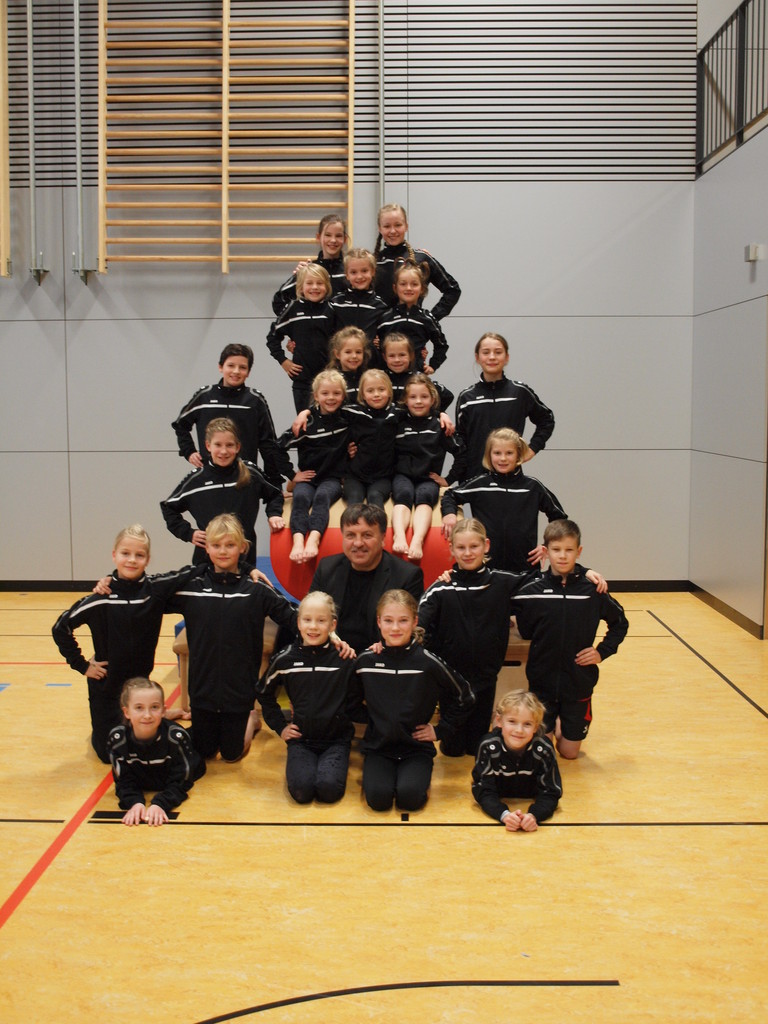 neue trainingsjacken fur die turnsternchen ssv kastorf