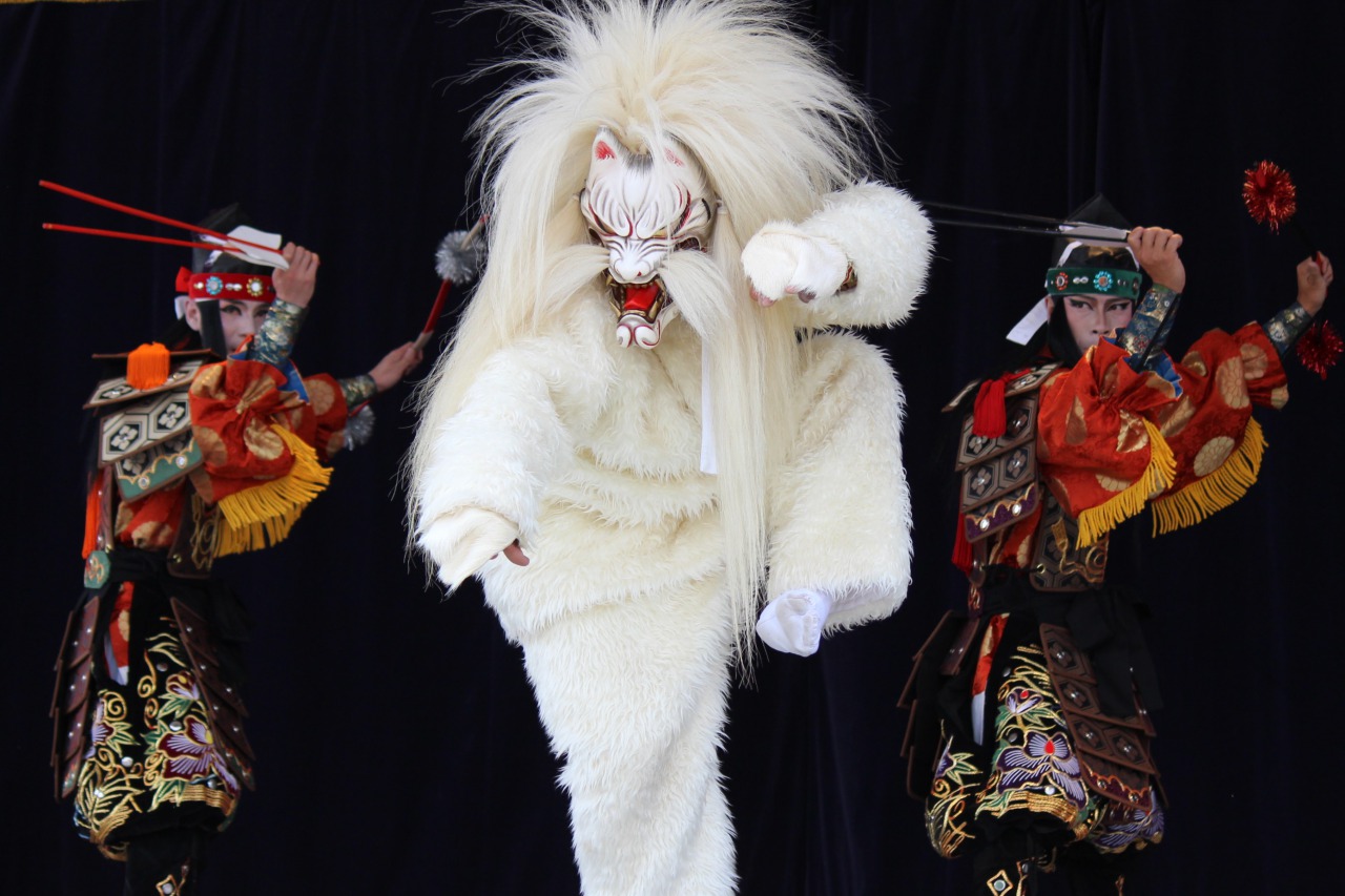 三国伝来金毛白面 九尾の狐の物語 Iinan Kagura Official Website