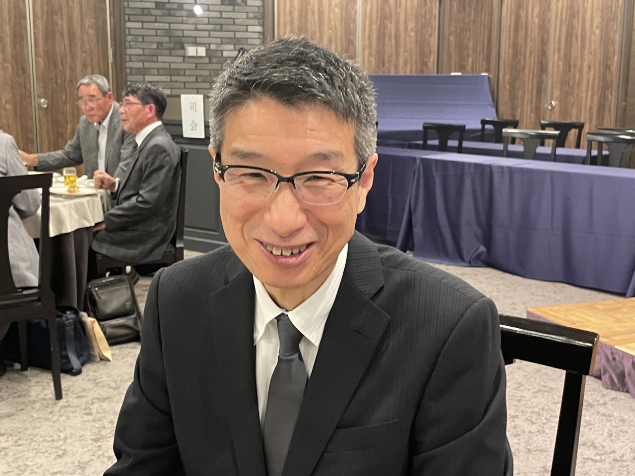 校長会会長Mさん。よろしくお願いします。