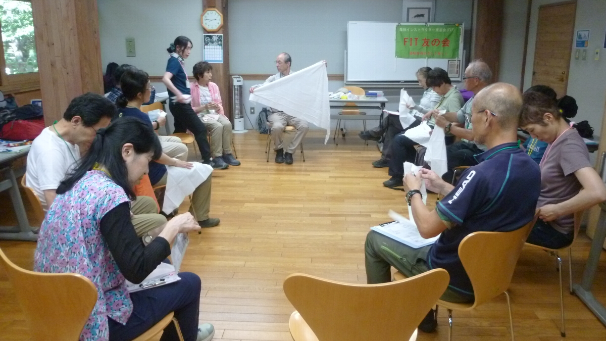氏家 清高　友の会「安全及び教育」三角巾の使い方を学ぶ　八王子市長池公園　2025年7月13日