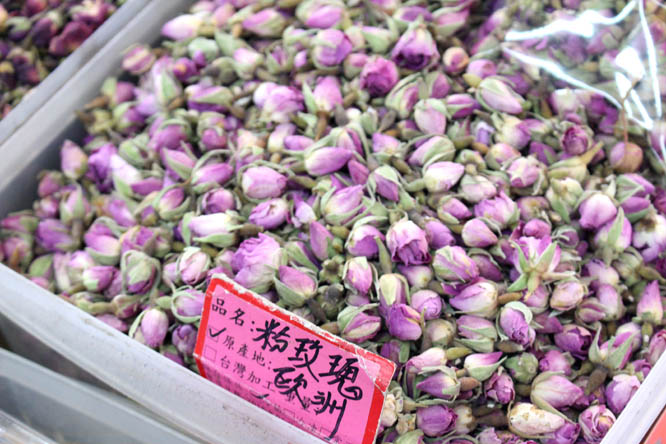 Flowers at Dalong Street