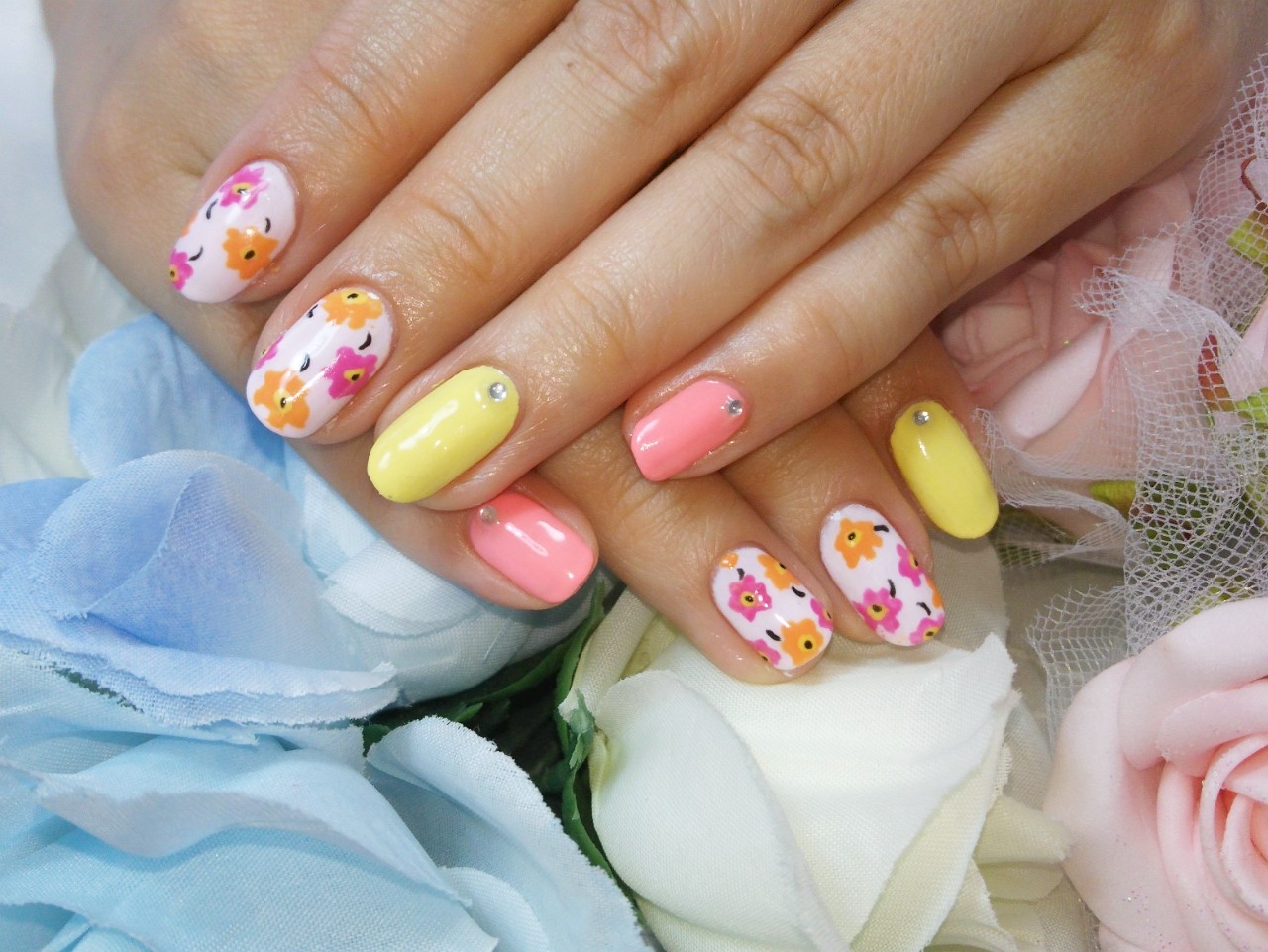 ネイルサロン 鹿児島のジェルネイルスクールすももネイル ネイルサロン 鹿児島のジェルネイルスクールすももネイル