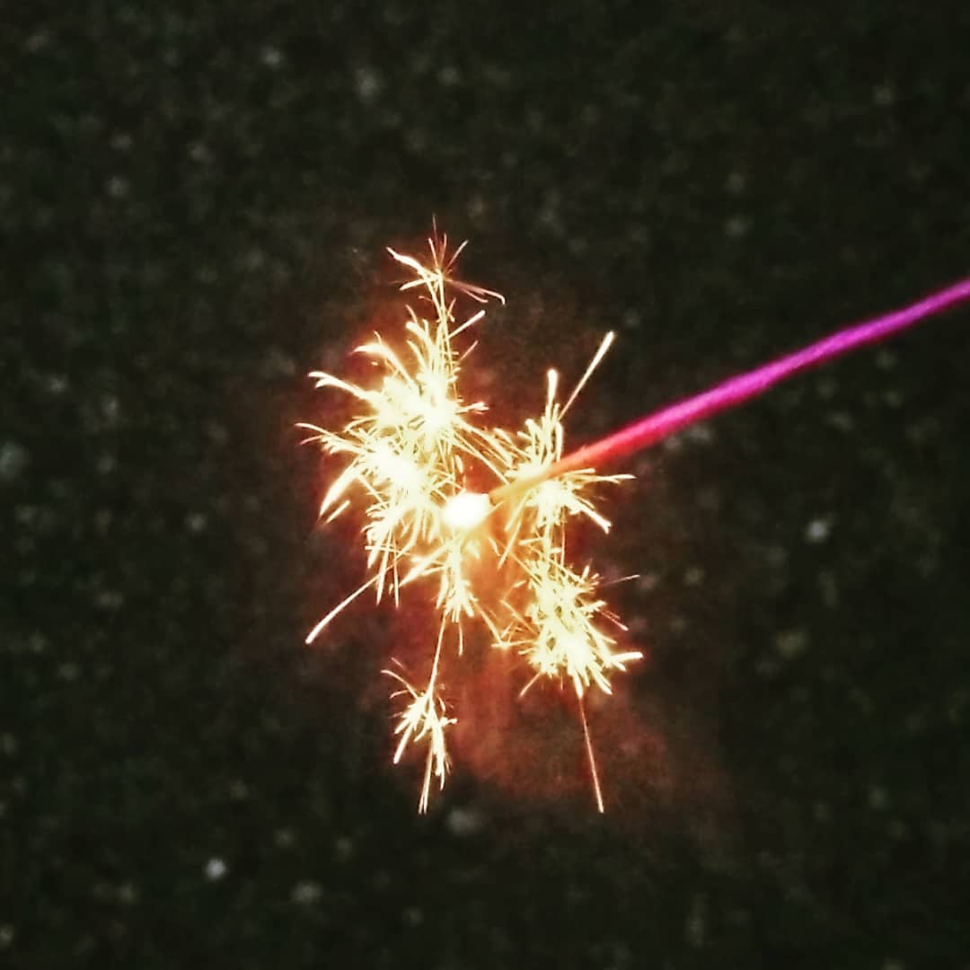 お空にいる大好きな大切な人に想いが届きますように。 ありがとう。 #線香花火ナイト