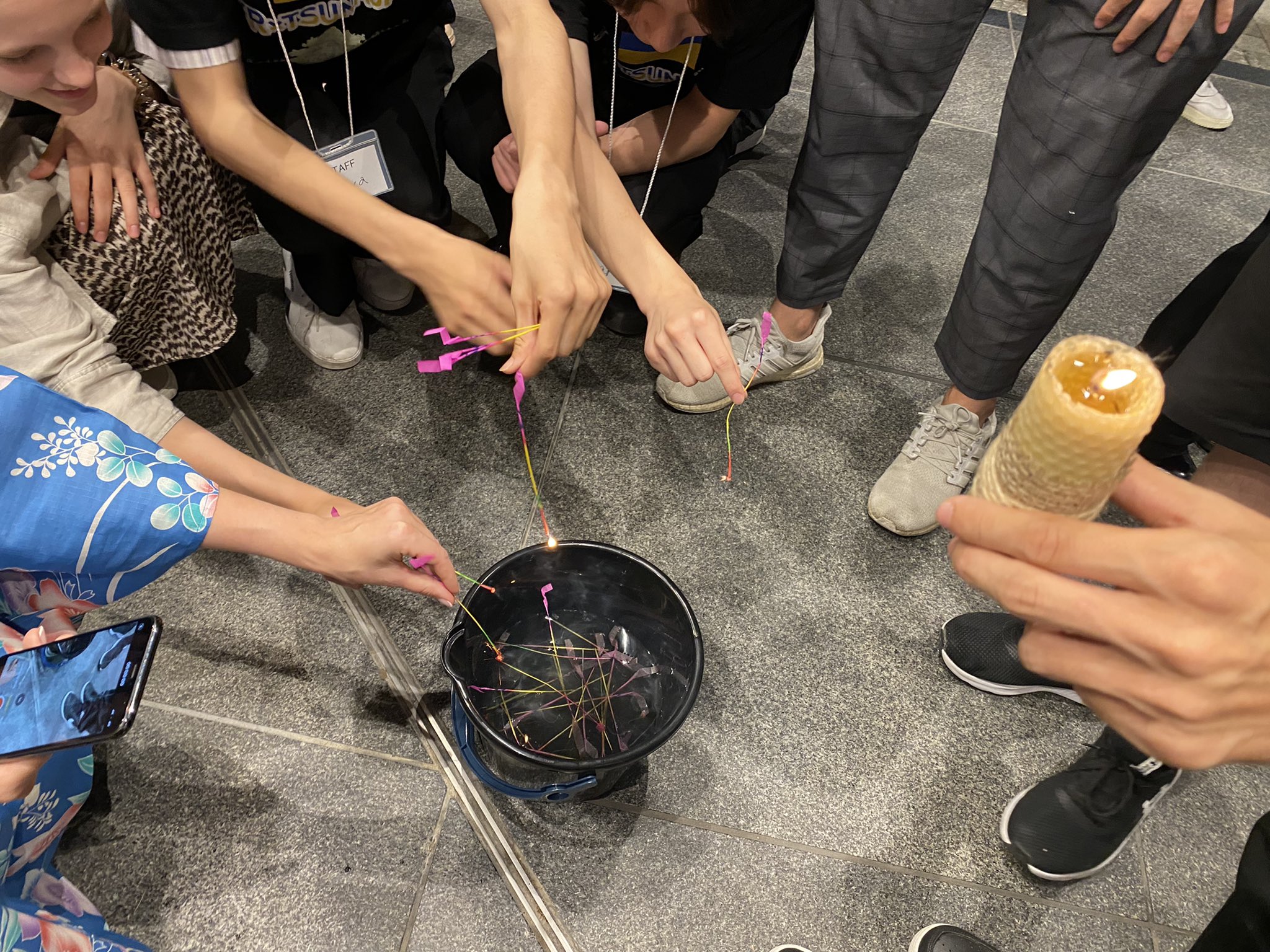 遂に！！ ウクライナの方々と線香花火💥 とてもきれいです✨  #線香花火ナイト