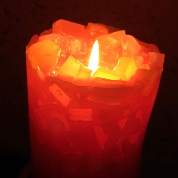 “Feuerschein” Die dicke rote Kerze