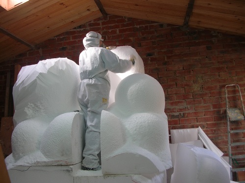 La Grappe - sculpture in process - taille directe en PSE -atelier C.Lacroix 