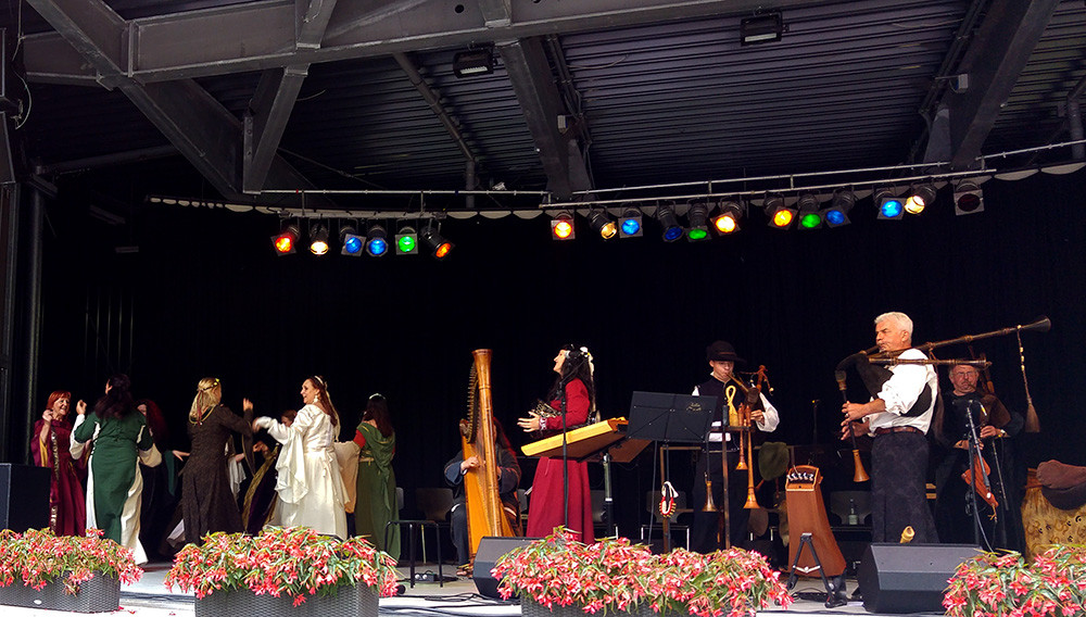 Ensemble Violetta & Lilia caeli | Photo: Dirk Schützner
