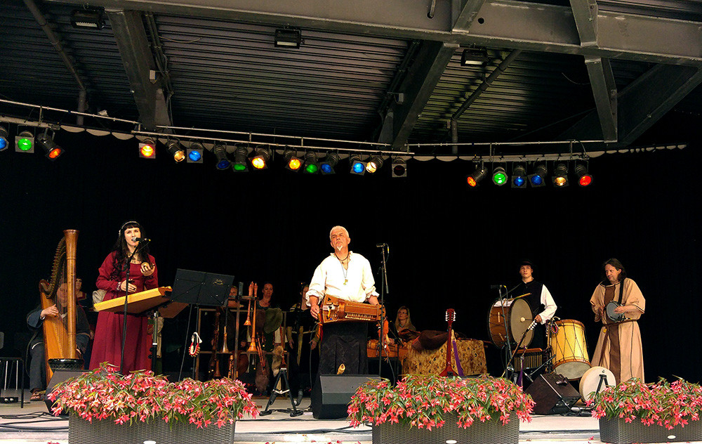 Ensemble Violetta & Lilia caeli | Photo: Dirk Schützner
