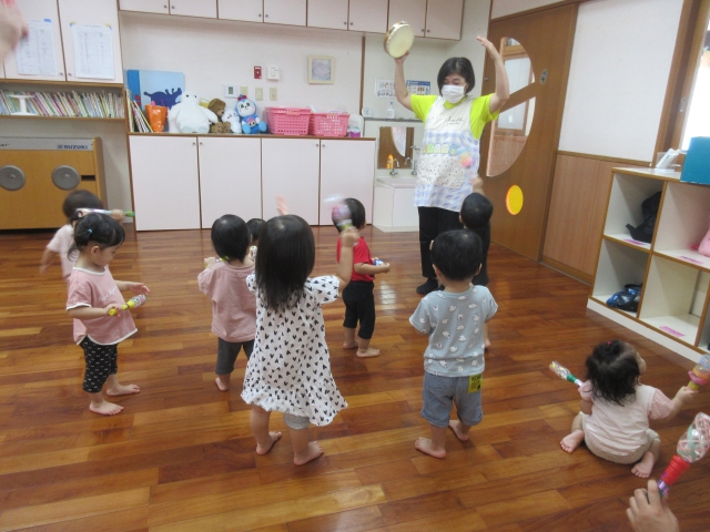 0・1歳児(パパイヤ・てんさぐ組)
