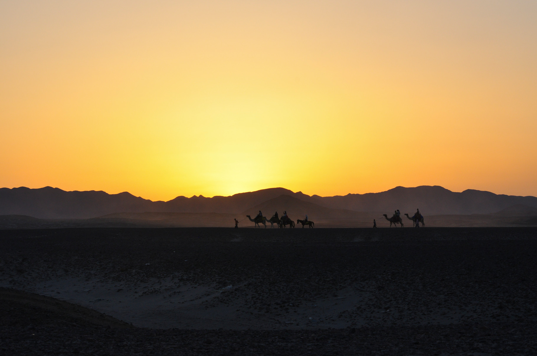  Sunset in Marsa Alam Desert