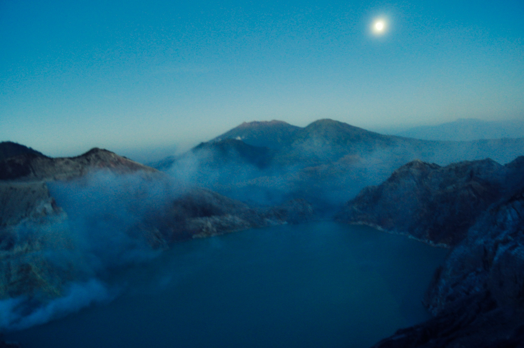 Kawah Ijen _ Java_ trekking by night, super moon