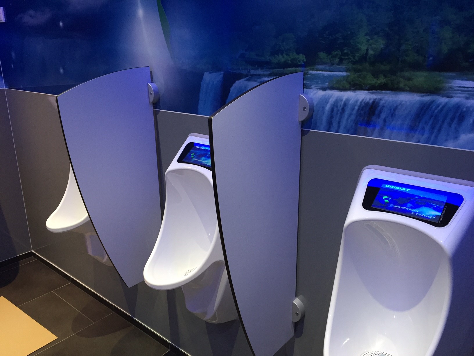 WC Express luxury urinal trailer WCExpress.de