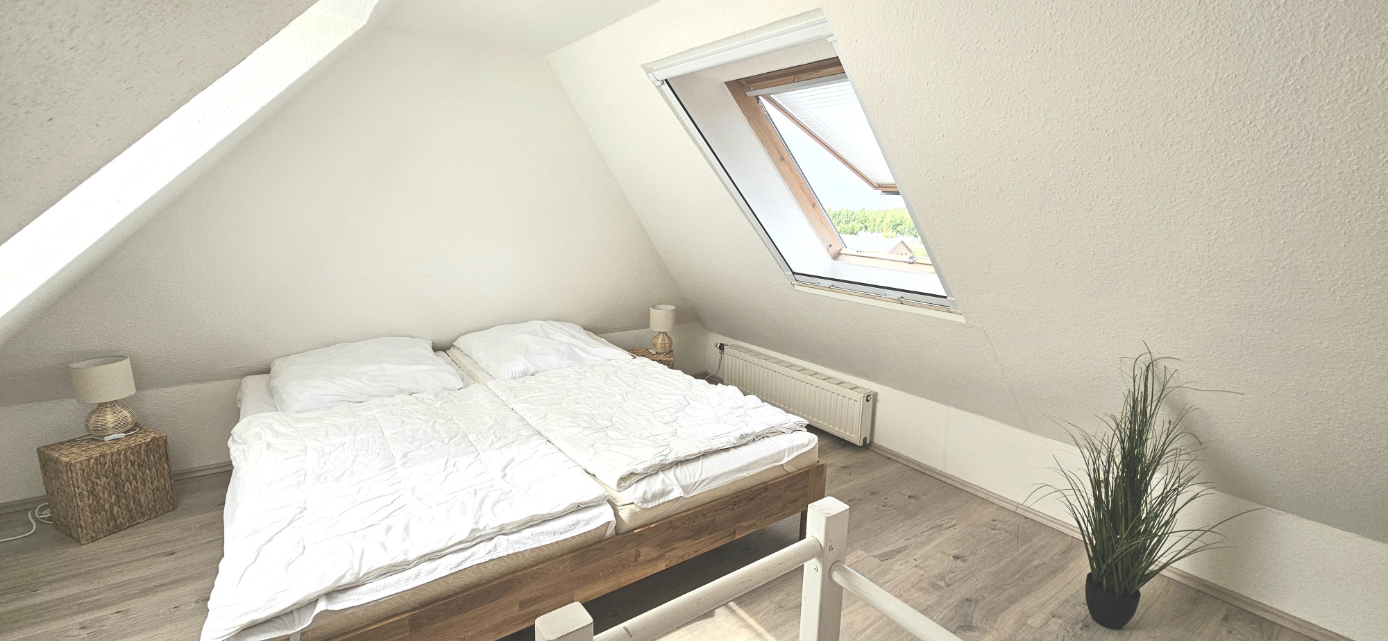 2. Schlafzimmer im Obergeschoss