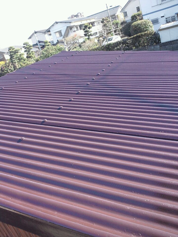 熊本市Ｉ様家外壁塗装及びスレート屋根塗装状況。スレートの塗り替え完成。