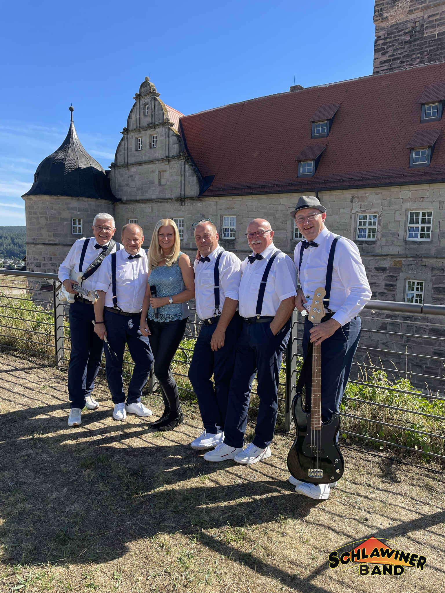 Hochzeit mit einer ausgiebigen Burgfeier