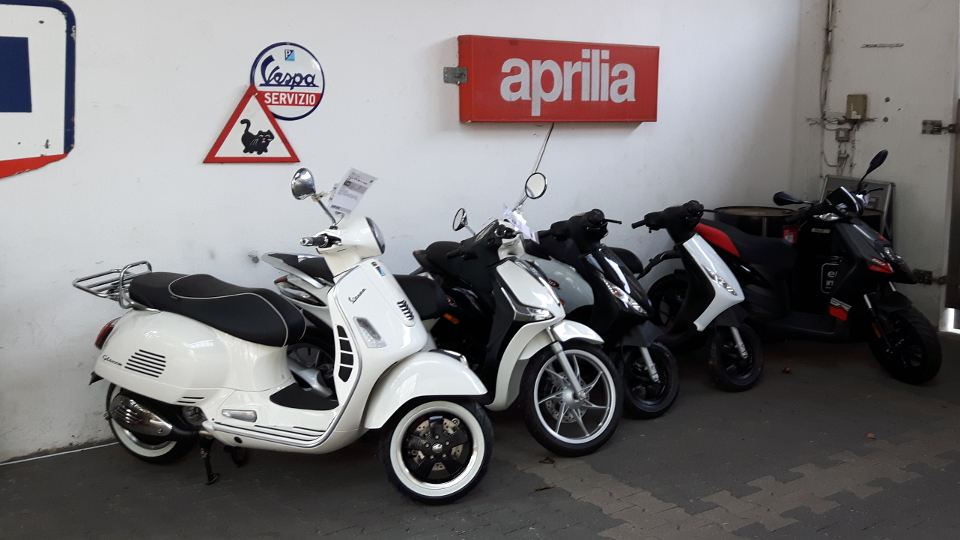 Neue und gebrauchte Roller im Angebot