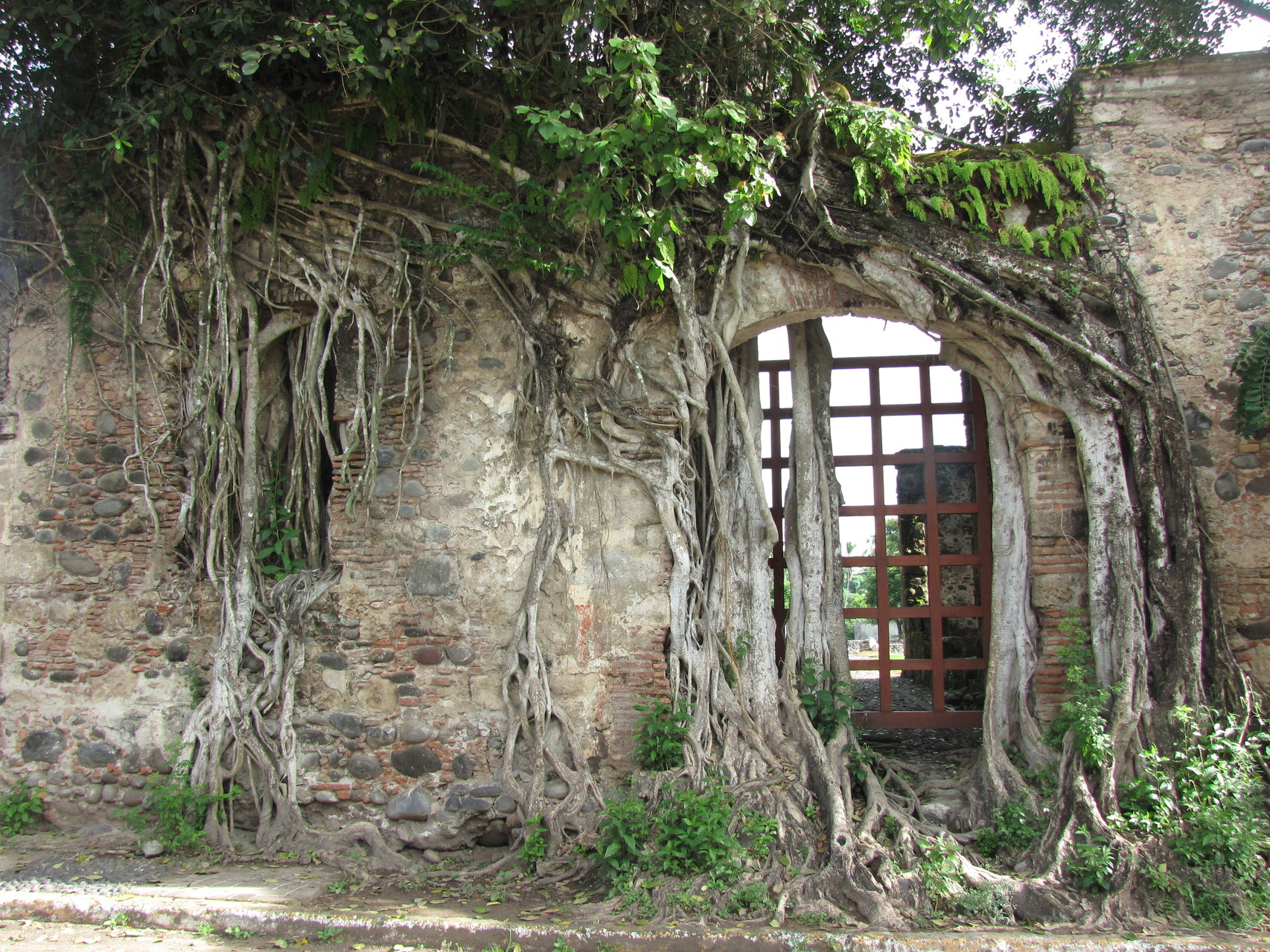 L'entrée de la maison du conquistator CORTES.