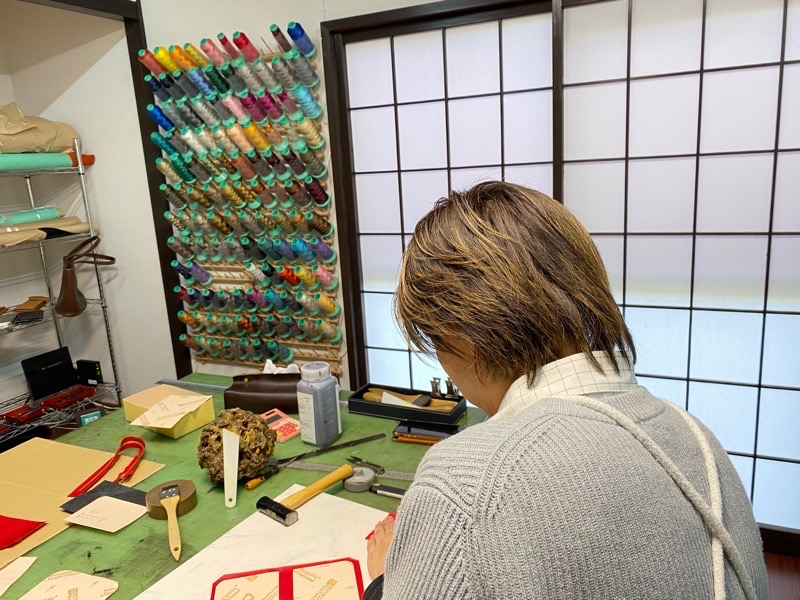 毛皮リメイクバッグ 一点もの 落ち着いたブラウン×レザー 毛皮リメイクバッグ 一点もの 落ち着いたブラウン×レザー バッグ
