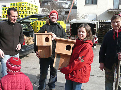 Großes Interesse für die Wiedehopf-Nistkästen Foto: C. Reimers